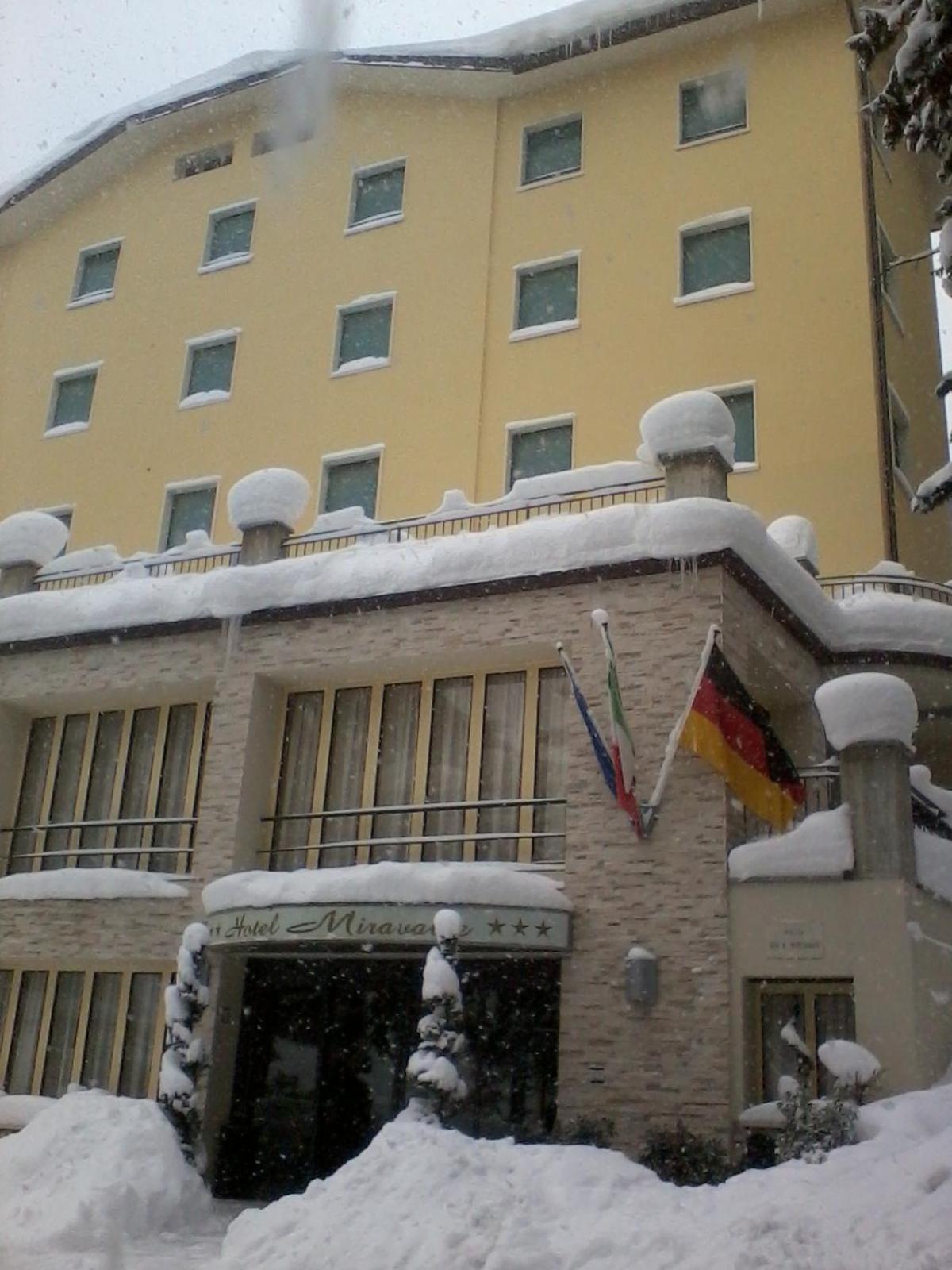 Hotel Miravalle 2000 Lizzano In Belvedere Exterior foto