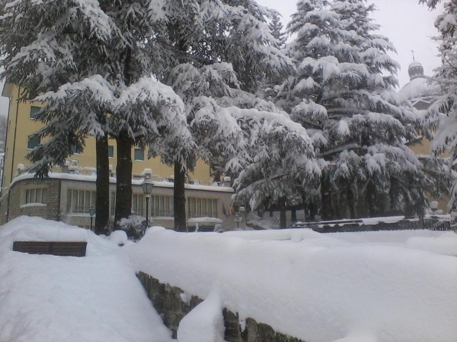 Hotel Miravalle 2000 Lizzano In Belvedere Exterior foto